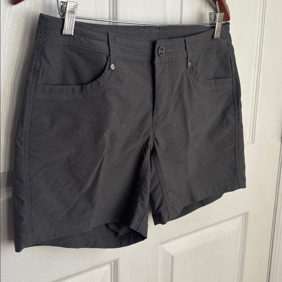 KUHL Women's Gray Nylon Chino Shorts Size 6 belt loops hiking walking athletic l - Picture 3 of 13